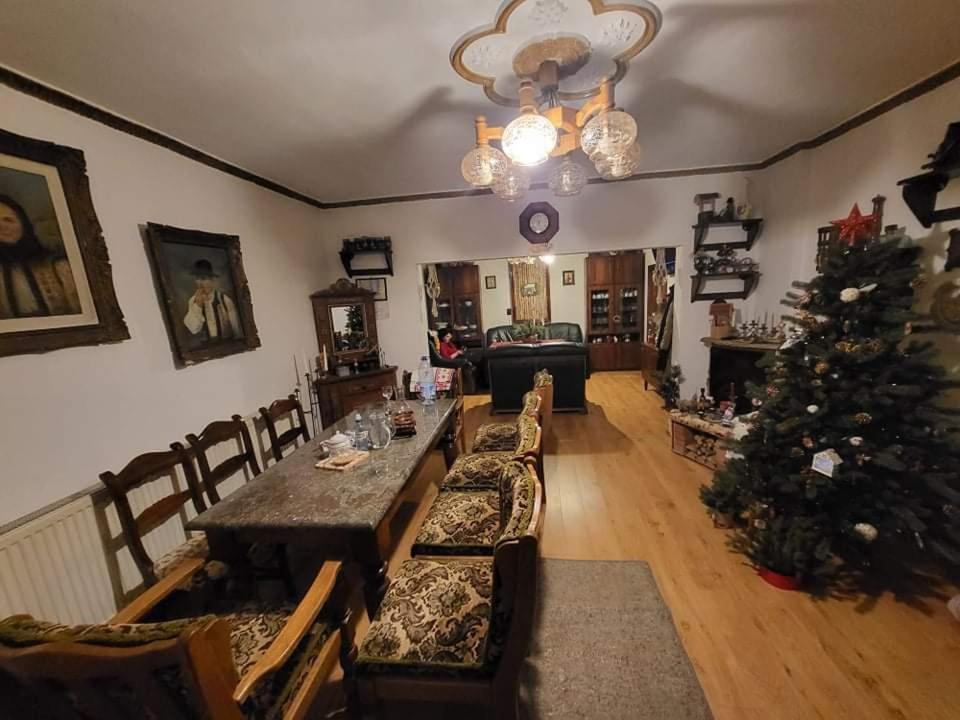 Pensiunea Bradet Brosteni Экстерьер фото